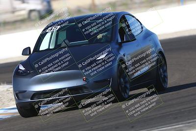 media/Nov-08-2025-Speed Ventures (Sat) [[1c7a6332f5]]/TC B/Session 3 (Turn 1)/